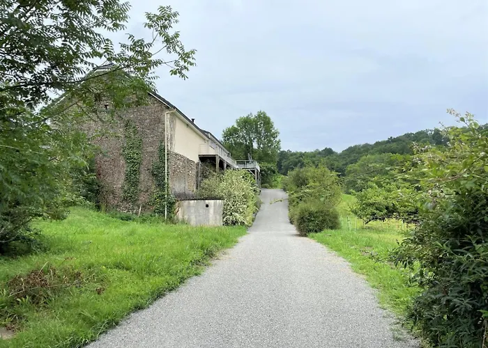 Millepertuis * Montaut (Pyrenees-Atlantiques)